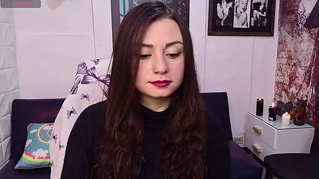 Snapshot of Eva_Roussell chatting on May 9, 2026, 3:04 pm Eva Roussell online show from May 9, 2026, 3:04 pm