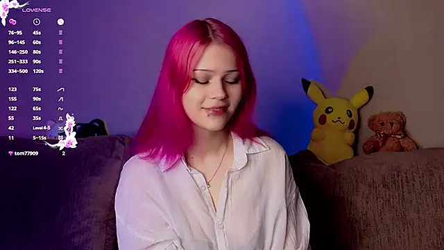 RavenKitten  online show from April 2, 2026, 2:19 am