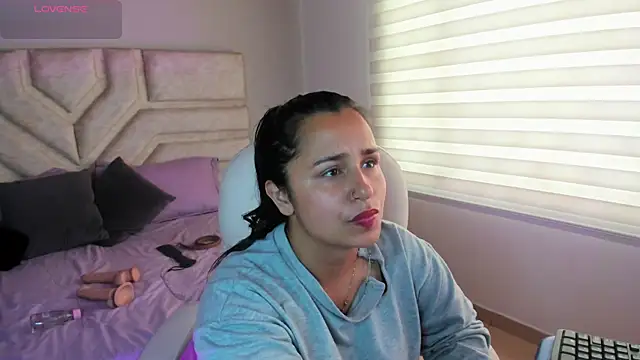  adahara queen online show from September 28, 2025, 8:38 pm