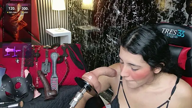 Snapshot of Violet_sl4ve chatting on February 24, 2026, 1:01 pm Violet sl4ve online show from February 24, 2026, 1:01 pm