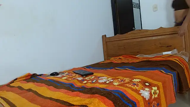 Snapshot of smallkarlakarla chatting on November 19, 2025, 10:54 pm smallkarlakarla online show from November 19, 2025, 10:54 pm