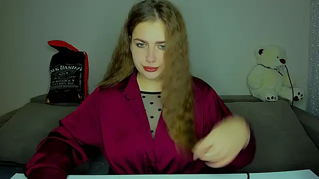 Snapshot of yourgem__ chatting on September 10, 2025, 6:51 pm yourgem online show from September 10, 2025, 6:51 pm