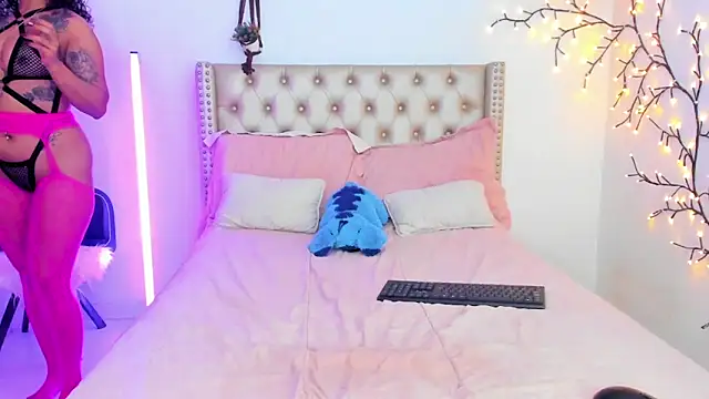 LenaStylesOA online show from March 22, 2026, 9:49 pm