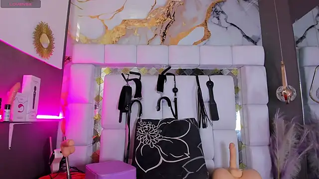 Natasha-Adams online show from March 13, 2026, 9:31 pm