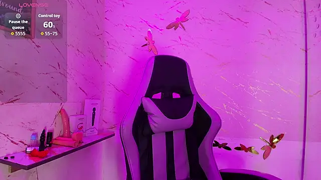 Natasha-Adams online show from January 10, 2026, 9:32 pm