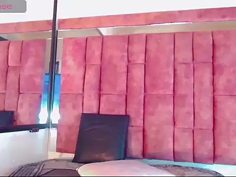 Snapshot of AnntonellaHott chatting on November 13, 2025, 7:07 pm AnntonellaHott online show from November 13, 2025, 7:07 pm