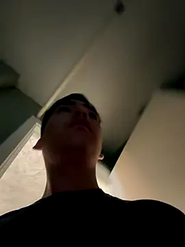 Snapshot of M1000DDddd chatting on October 7, 2025, 1:23 pm M1000DDddd online show from October 7, 2025, 1:23 pm