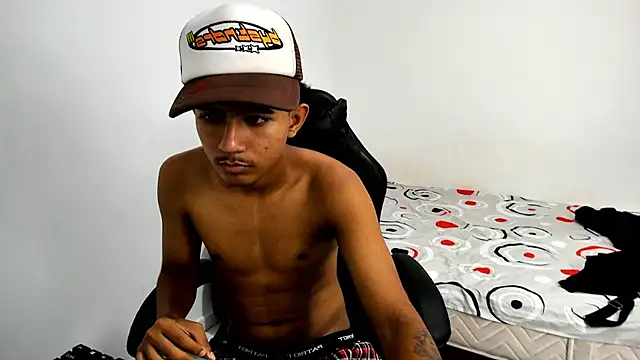 Snapshot of alluringangel0 chatting on September 13, 2025, 6:13 am alluringangel0 online show from September 13, 2025, 6:13 am