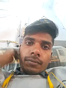 parmila203 online show from February 6, 2026, 7:48 am