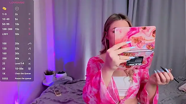 Snapshot of AliaBuerstatte chatting on November 9, 2025, 7:07 pm AliaBuerstatte online show from November 9, 2025, 7:07 pm