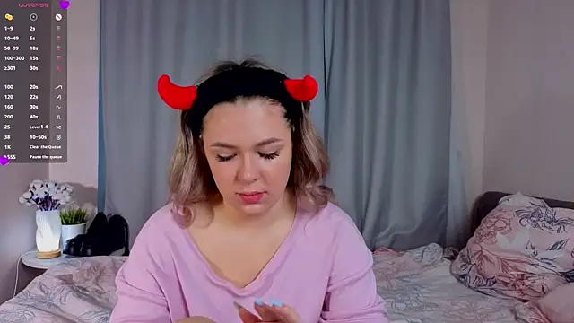 Snapshot of AliaBuerstatte chatting on December 1, 2025, 6:03 am AliaBuerstatte online show from December 1, 2025, 6:03 am