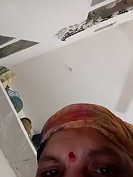 Snapshot of Payal950 chatting on February 14, 2026, 10:04 am Payal950 online show from February 14, 2026, 10:04 am