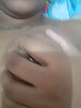 nessinha12 online show from September 15, 2025, 9:21 am