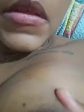 nessinha12 online show from September 14, 2025, 12:55 am