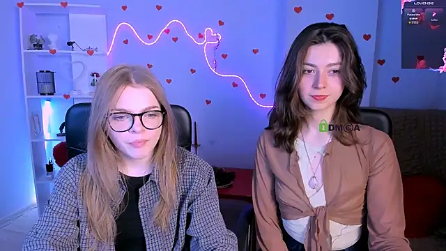 Snapshot of veronica_bubble chatting on June 4, 2026, 7:18 pm veronica bubble online show from June 4, 2026, 7:18 pm