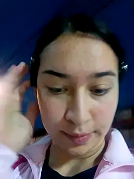 Sol Sunny online show from April 15, 2026, 11:27 pm