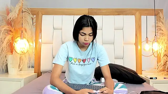 Snapshot of Ammy_Wood_ chatting on September 21, 2025, 12:49 am Ammy Wood online show from September 21, 2025, 12:49 am