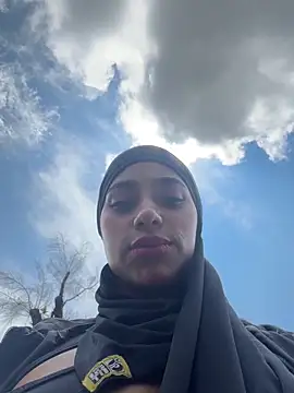 Snapshot of AlannaEvons chatting on February 28, 2026, 6:29 pm AlannaEvons online show from February 28, 2026, 6:29 pm