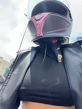 Snapshot of AlannaEvons chatting on February 20, 2026, 4:53 pm AlannaEvons online show from February 20, 2026, 4:53 pm