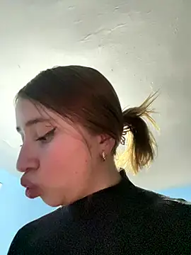 mia skys online show from January 7, 2026, 3:11 am