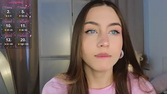 Snapshot of Moonlight1Sonata1 chatting on November 3, 2025, 9:02 am Moonlight1Sonata1 online show from November 3, 2025, 9:02 am