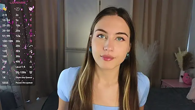 Snapshot of Moonlight1Sonata1 chatting on September 20, 2025, 9:03 am Moonlight1Sonata1 online show from September 20, 2025, 9:03 am