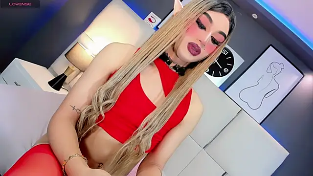 Snapshot of Miacuteee chatting on October 23, 2025, 1:37 am Miacuteee online show from October 23, 2025, 1:37 am