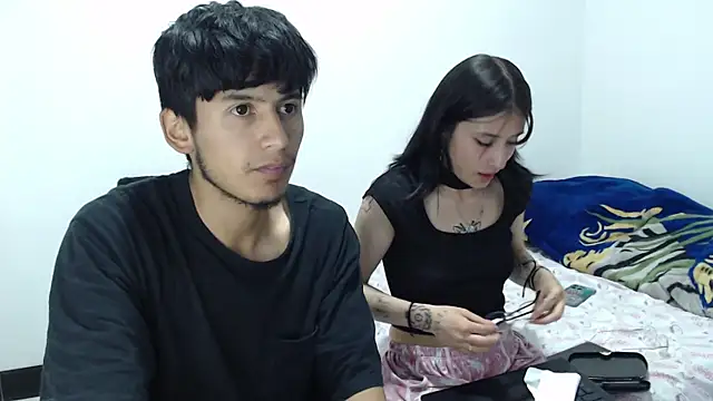 CurseLovers28 online show from September 12, 2025, 3:39 am