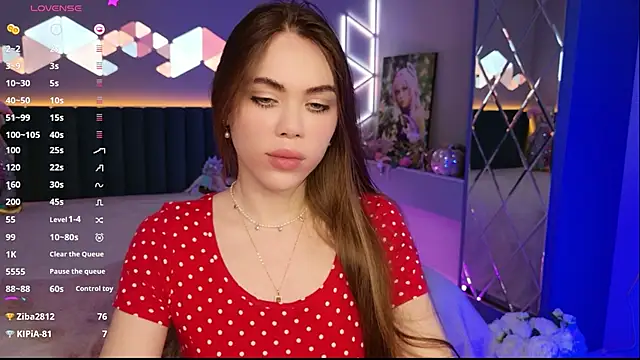 MimiFors online show from May 13, 2026, 7:21 pm