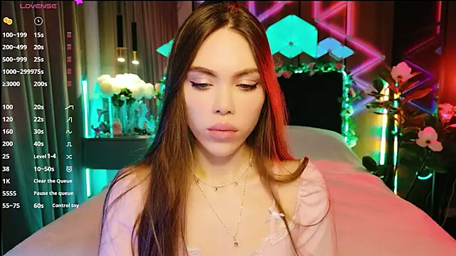 MimiFors online show from October 10, 2025, 4:30 pm