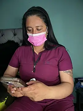 Snapshot of -Mia1 chatting on May 14, 2026, 1:02 am -Mia1 online show from May 14, 2026, 1:02 am