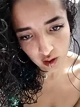 luna love xoxo online show from December 4, 2025, 3:16 am