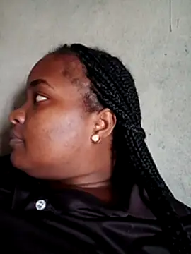 isabella brown1 online show from February 15, 2026, 8:08 pm