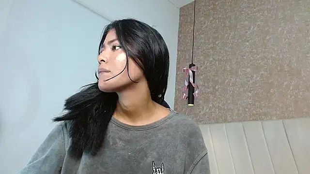 babilett online show from October 3, 2025, 11:45 am