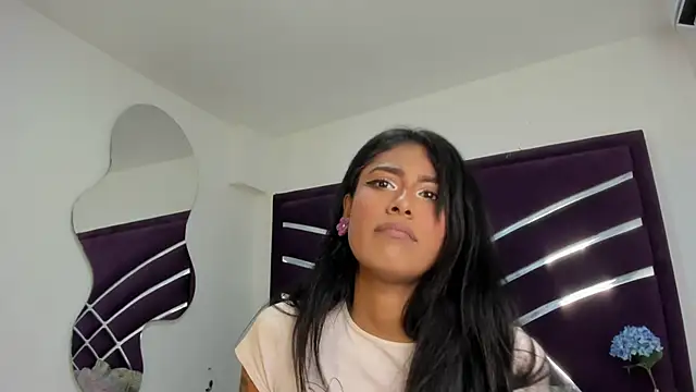 babilett online show from March 10, 2026, 9:41 pm