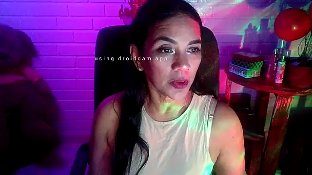 MiiaVelasquez online show from February 9, 2026, 4:10 am