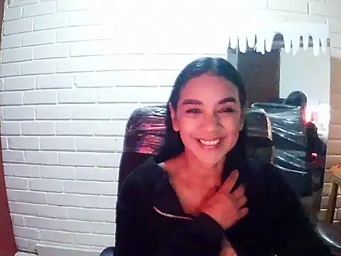 Snapshot of MiiaVelasquez chatting on November 10, 2025, 4:06 am MiiaVelasquez online show from November 10, 2025, 4:06 am