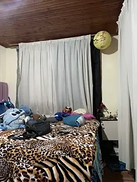 CoraVibes online show from March 18, 2026, 1:46 pm