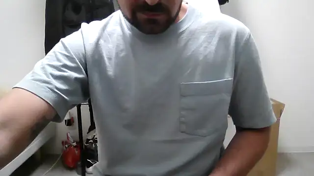 Snapshot of hornyjoe_xxx chatting on December 15, 2025, 12:33 pm hornyjoe xxx online show from December 15, 2025, 12:33 pm