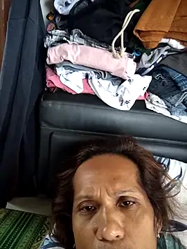 Creamycumdollx online show from October 24, 2025, 10:53 pm