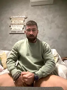 GmGit online show from November 24, 2025, 10:37 am