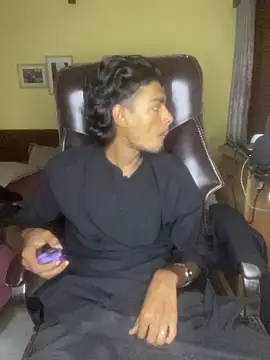 thecatfish online show from November 28, 2025, 10:48 am