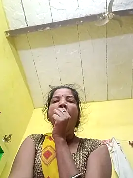 Snapshot of Seema_guptaji chatting on December 17, 2025, 8:14 pm Seema guptaji online show from December 17, 2025, 8:14 pm