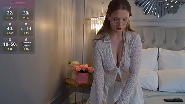 Snapshot of RemyLoon chatting on September 14, 2025, 12:16 pm RemyLoon online show from September 14, 2025, 12:16 pm