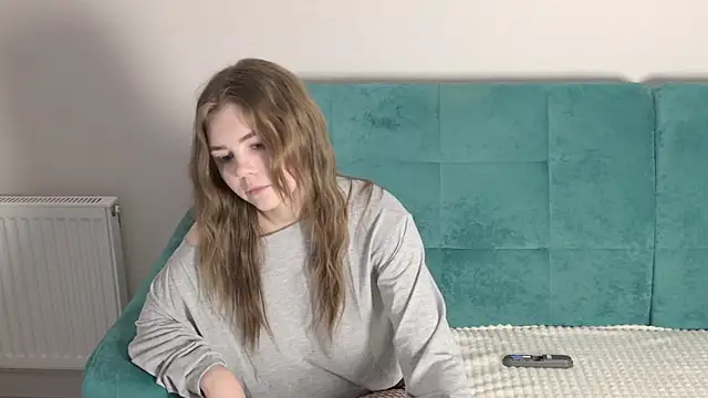 Snapshot of LeksaLove chatting on November 20, 2025, 7:14 pm LeksaLove online show from November 20, 2025, 7:14 pm