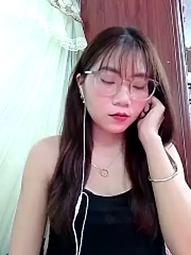 MyMy08 online show from December 15, 2025, 12:11 pm