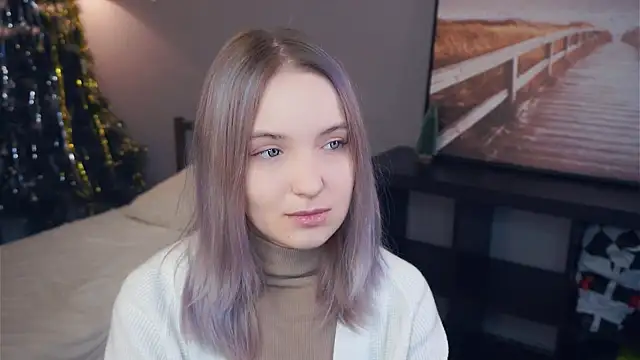 HongTomczak online show from December 23, 2025, 7:07 am