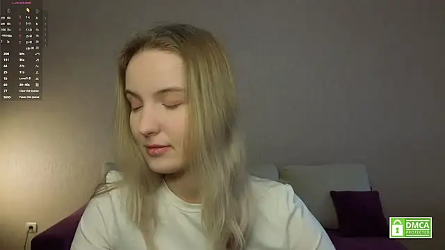 Snapshot of HongTomczak chatting on May 12, 2026, 7:38 am HongTomczak online show from May 12, 2026, 7:38 am