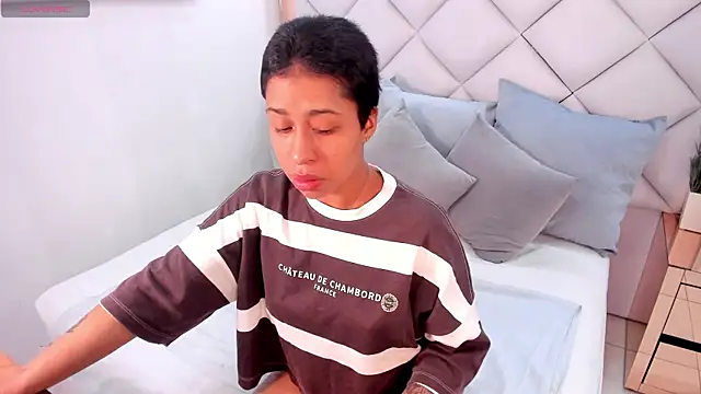 cloemorwen online show from December 3, 2025, 10:09 pm