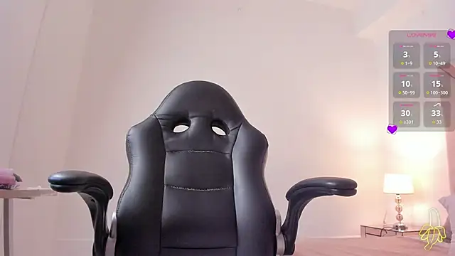 cloemorwen online show from November 18, 2025, 10:34 pm